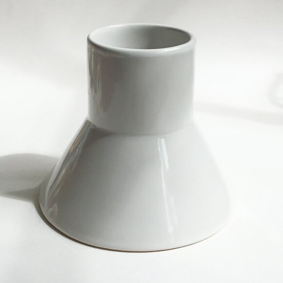 Postmodern White Ceramic Vase - Picture 5 of 7